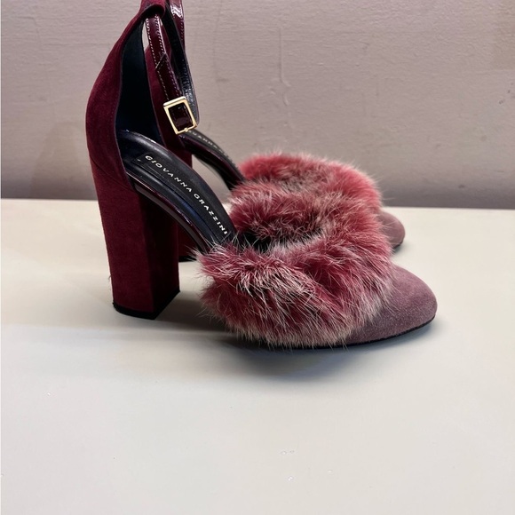 MADE IN ITALY GIOVANNA GRAZZINI burgundy High Heels with Plush Fur Accent - Picture 6 of 8